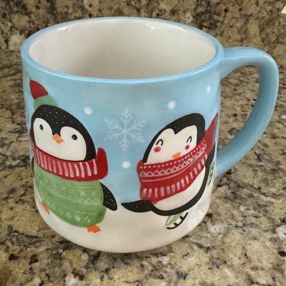 NWOT Penguin Coffee Mug Christmas Holiday 20 ounce size - Picture 4 of 5